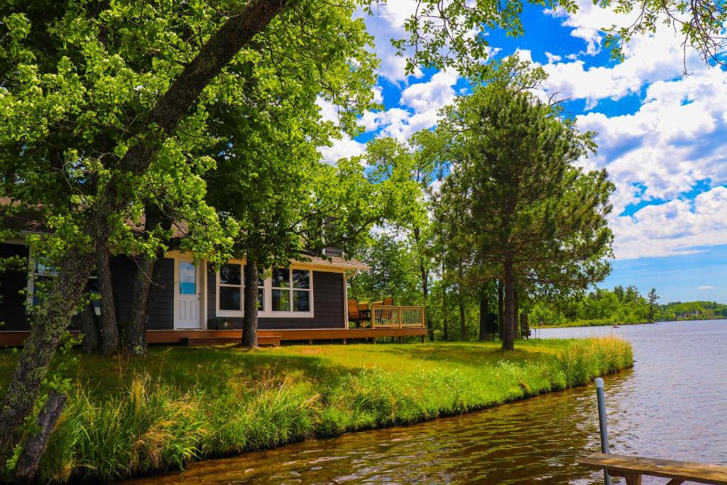 Lost Lake Lodge - Housity