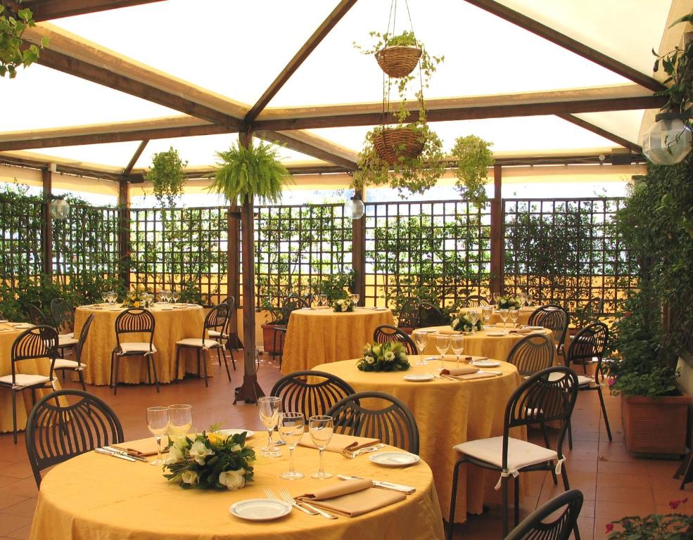 Restaurace v ubytování Hotel Pineta Palace