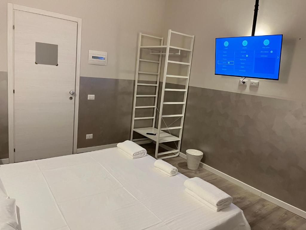 Postel nebo postele na pokoji v ubytování Bergamo Automatic Rooms Self check-in