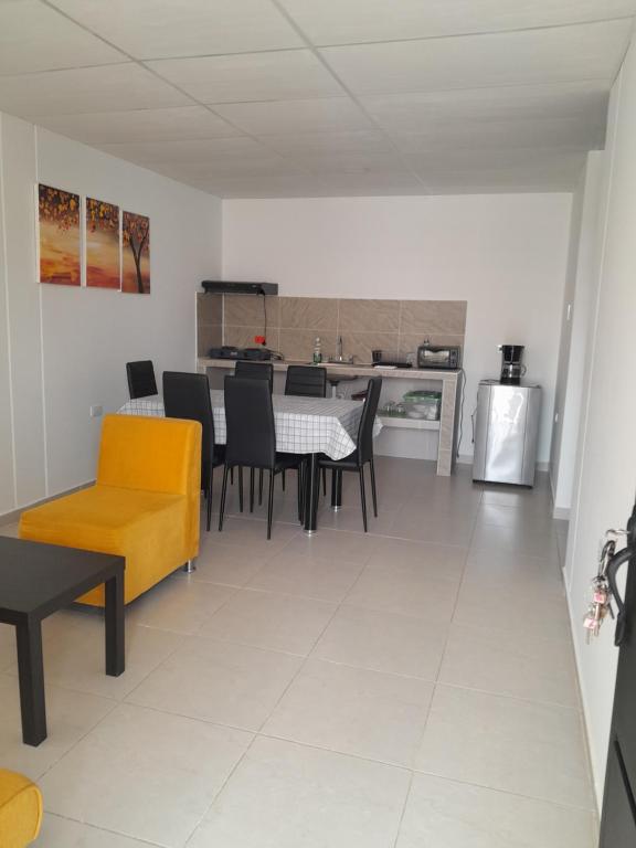 Kuchyň nebo kuchyňský kout v ubytování Apartamentos Las Piloneras