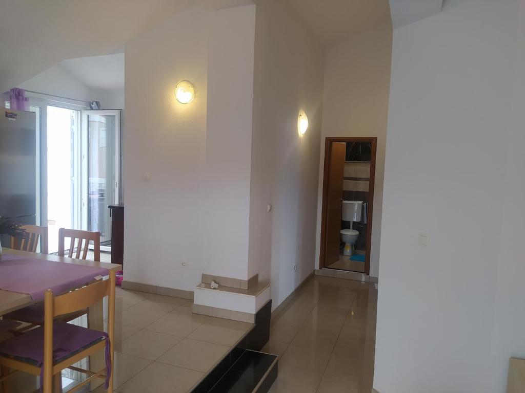 Fotografia z galérie ubytovania Apartmani Trubi 3 v destinácii Vodice