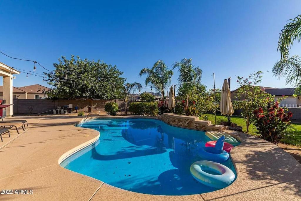 Vacation Home Queen Creek Country Retreat. Family friendly Vacation