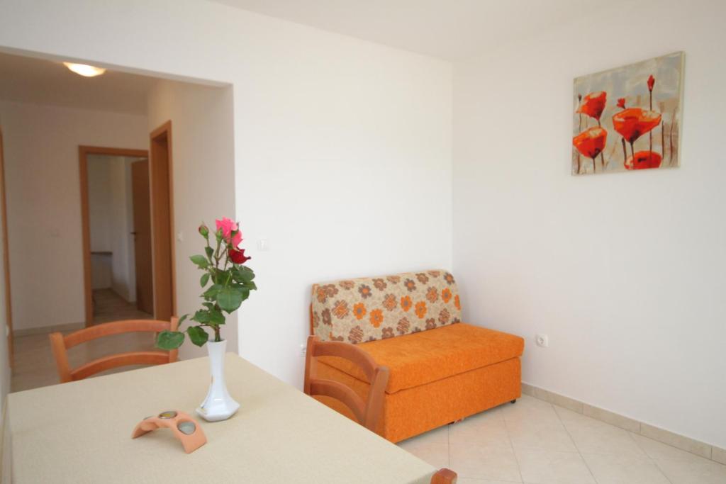 Fotografia z galérie ubytovania Apartments with a parking space Trget, Rasa - 7687 v destinácii Trget
