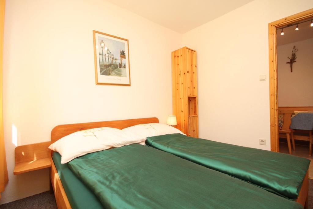 Postel nebo postele na pokoji v ubytování Apartment Sali 8084b