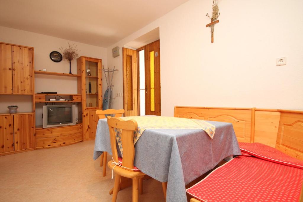 Kuchyň nebo kuchyňský kout v ubytování Apartment Sali 8084b