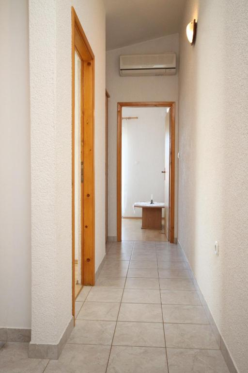 Fotografia z galérie ubytovania Apartments by the sea Kraj, Pasman - 333 v destinácii Tkon