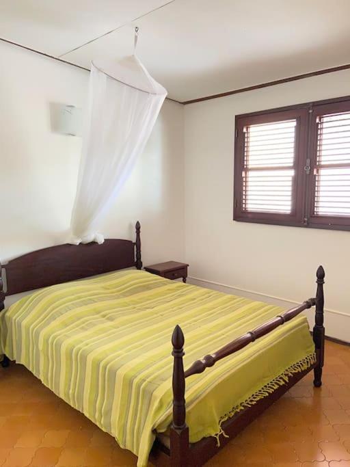 Postel nebo postele na pokoji v ubytování Le Caillou *** Belle villa, 4 chambres, piscine, vue mer ***