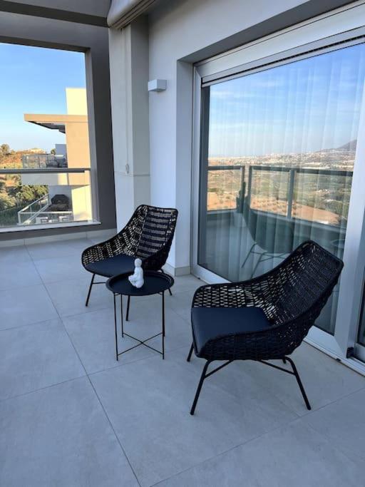 Balkon lub taras w obiekcie Luxury penthouse with sea view in La Cala Golf Resort