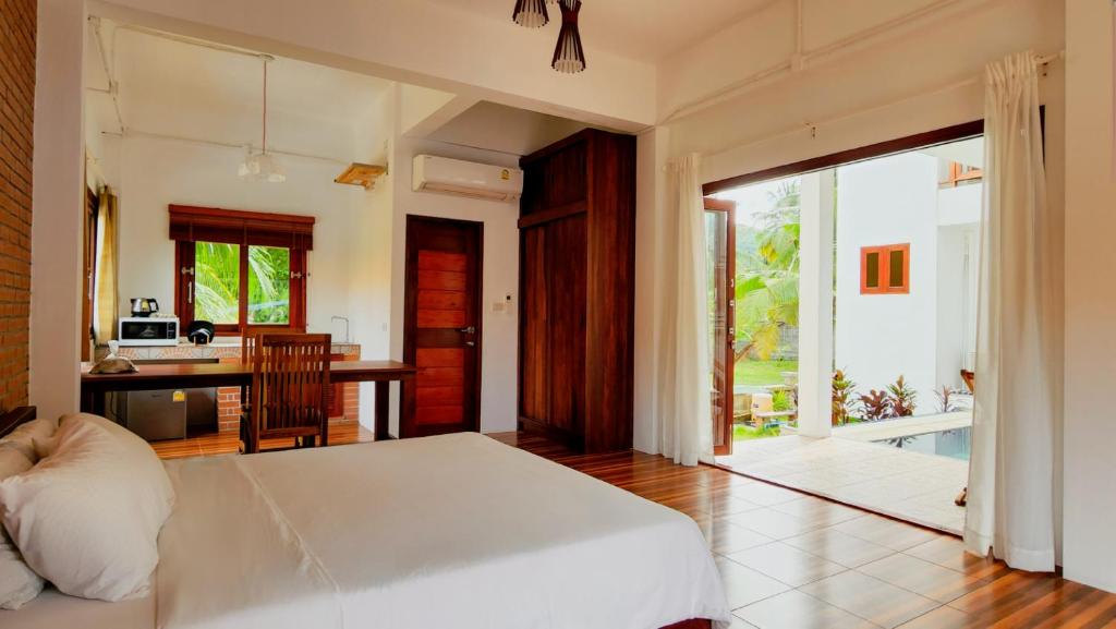 Baan Bhuwann Holiday Apartment - 16