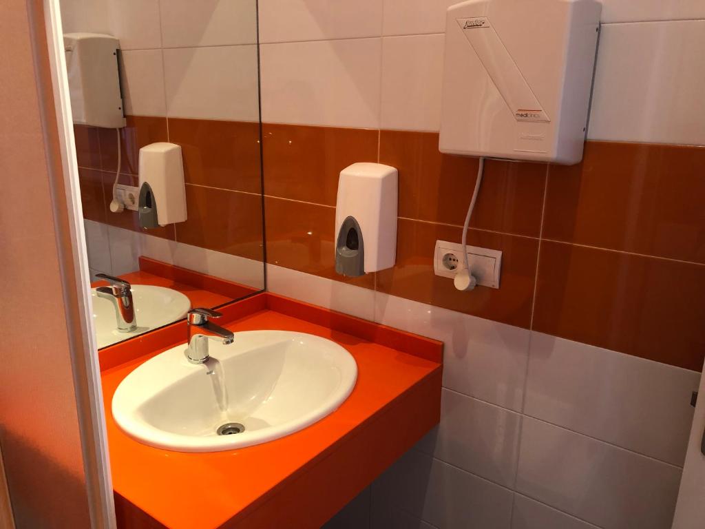 Un baño de Tres Estrellas Camí de Sirga Mequinenza
