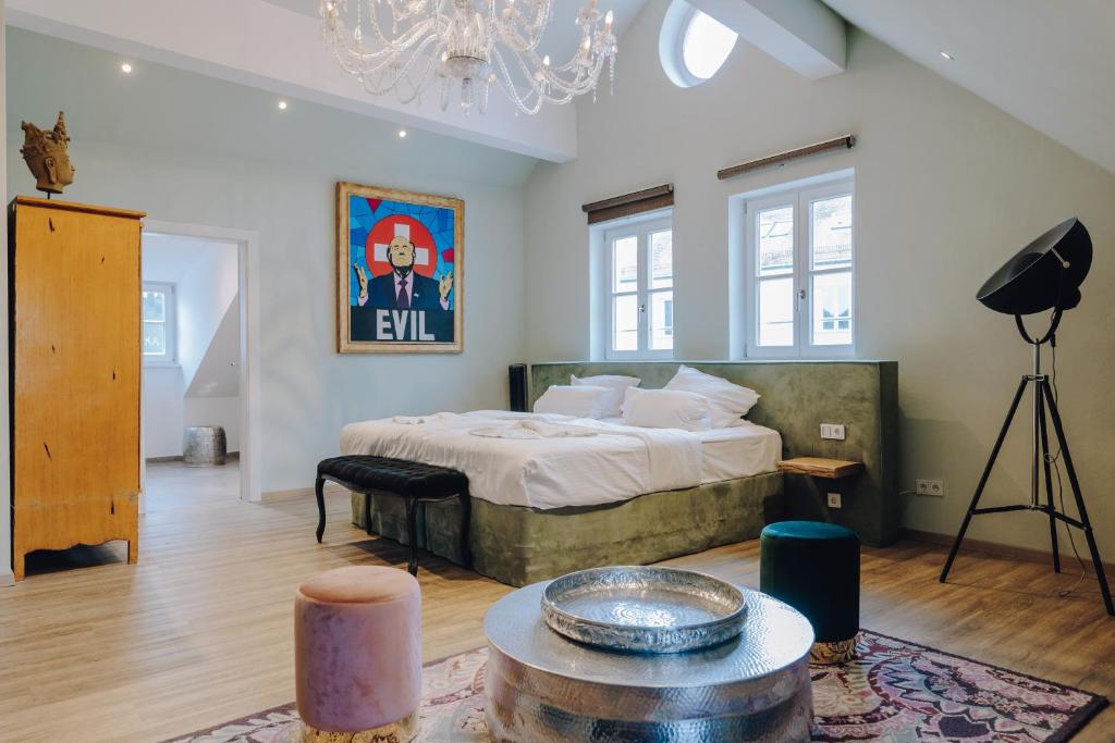 Postel nebo postele na pokoji v ubytování Little 7 - Boutique Hotel