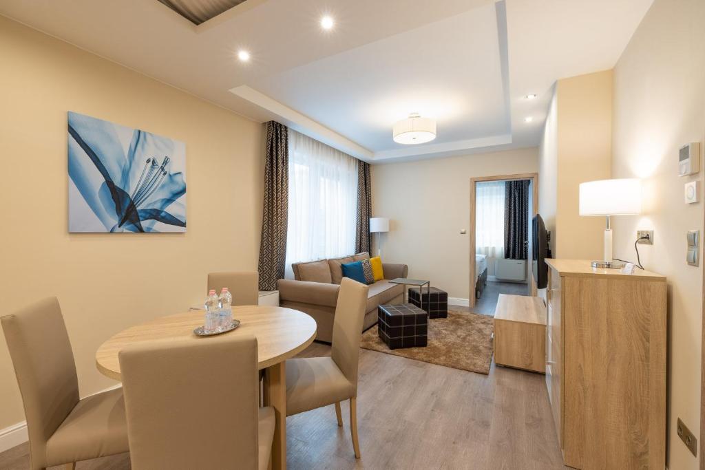Posezení v ubytování Silver Crown Hotel & Residence, Palace Quarter