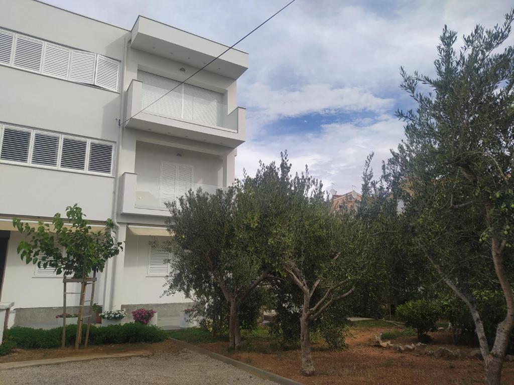 Budova, v ktorej sa apartmán nachádza