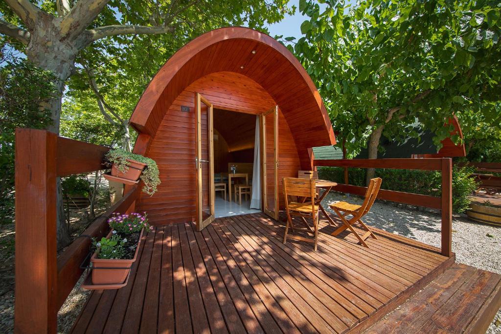 Camping Els Ports, Arnes – Precios 2023 actualizados