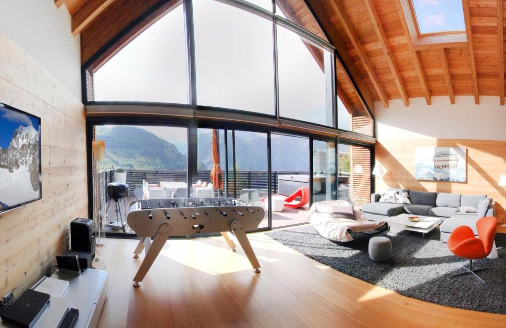Posedenie v ubytovaní Chalet Sno Lodge