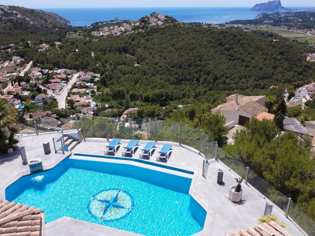 Villa con piscina y vistas en Holiday Home Finca Edel by Interhome, en Cumbre del Sol