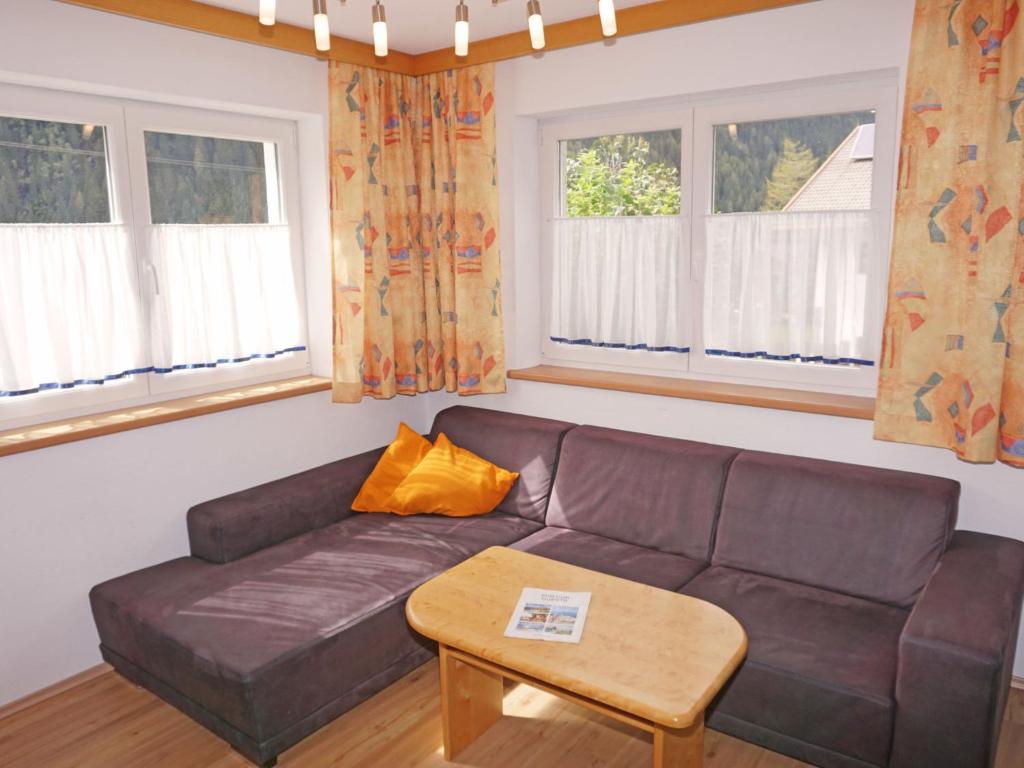 Posezení v ubytování Apartment Susi by Interhome