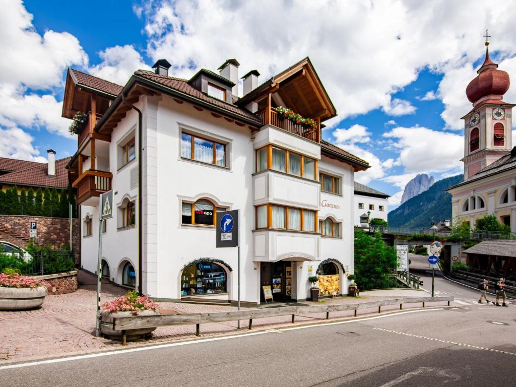 Gallery image of Apartment Cuecenes by Interhome in Ortisei