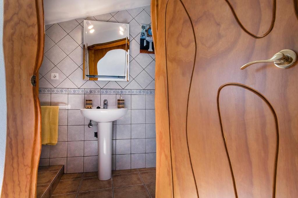 Kúpeľňa v ubytovaní Encantadora casa de pueblo para 7 pax con gran Terraza