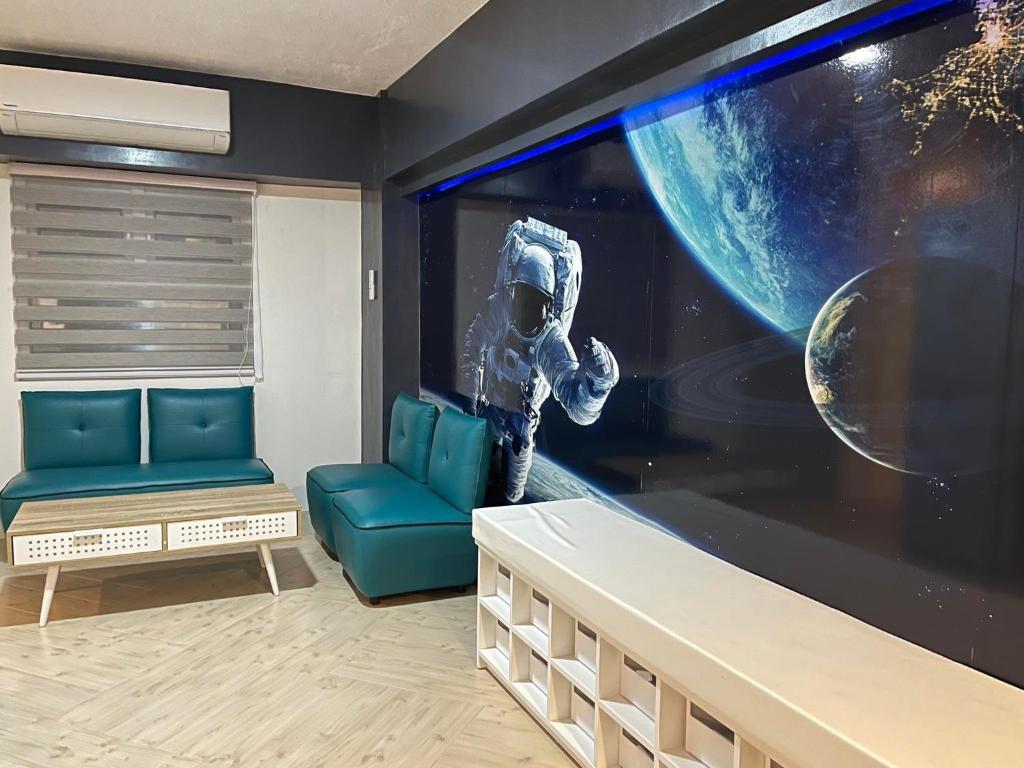 Posezení v ubytování BMAX SPACEPODS sleep in space - 4mins from Mactan Airport