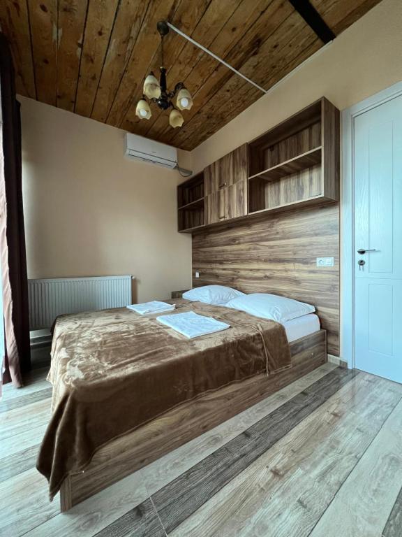 Postel nebo postele na pokoji v ubytování Guest House Lali