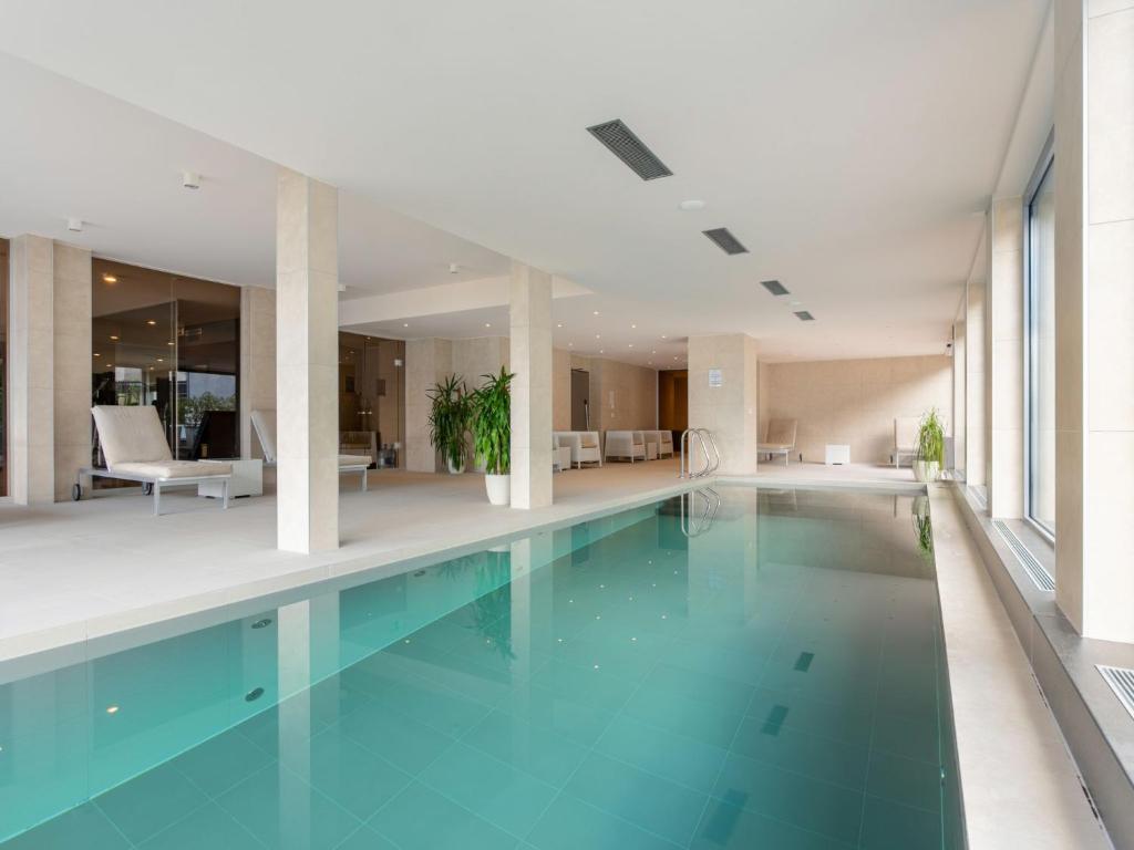 Hồ bơi trong/gần Apartment Le Belvédère D2-6 by Interhome