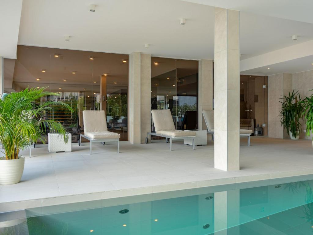 Hồ bơi trong/gần Apartment Le Belvédère D2-6 by Interhome