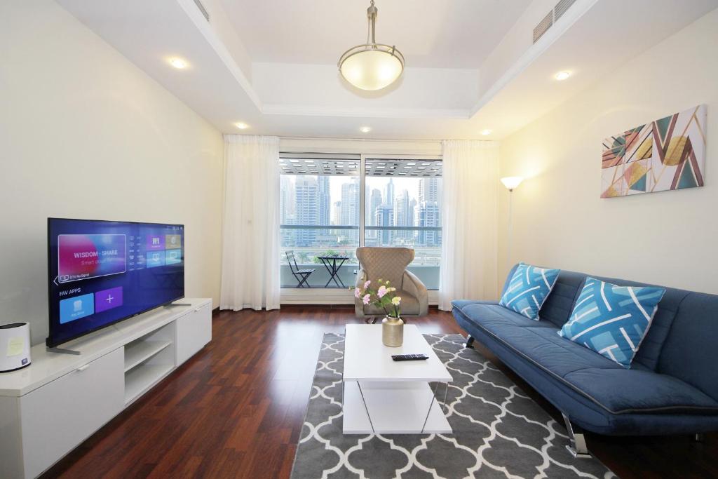 RH- Lovely 1BR apartment in JLT, near metro