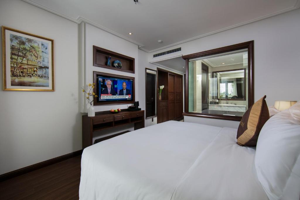 Phòng Premier Deluxe Giường Đôi/2 Giường Đơn Nhìn Ra Thành Phố