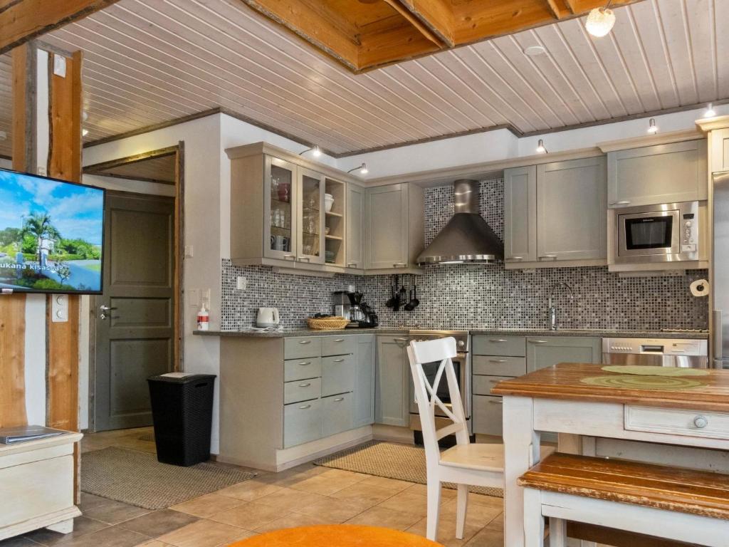 Kuchyň nebo kuchyňský kout v ubytování Holiday Home Nuovo casa b by Interhome