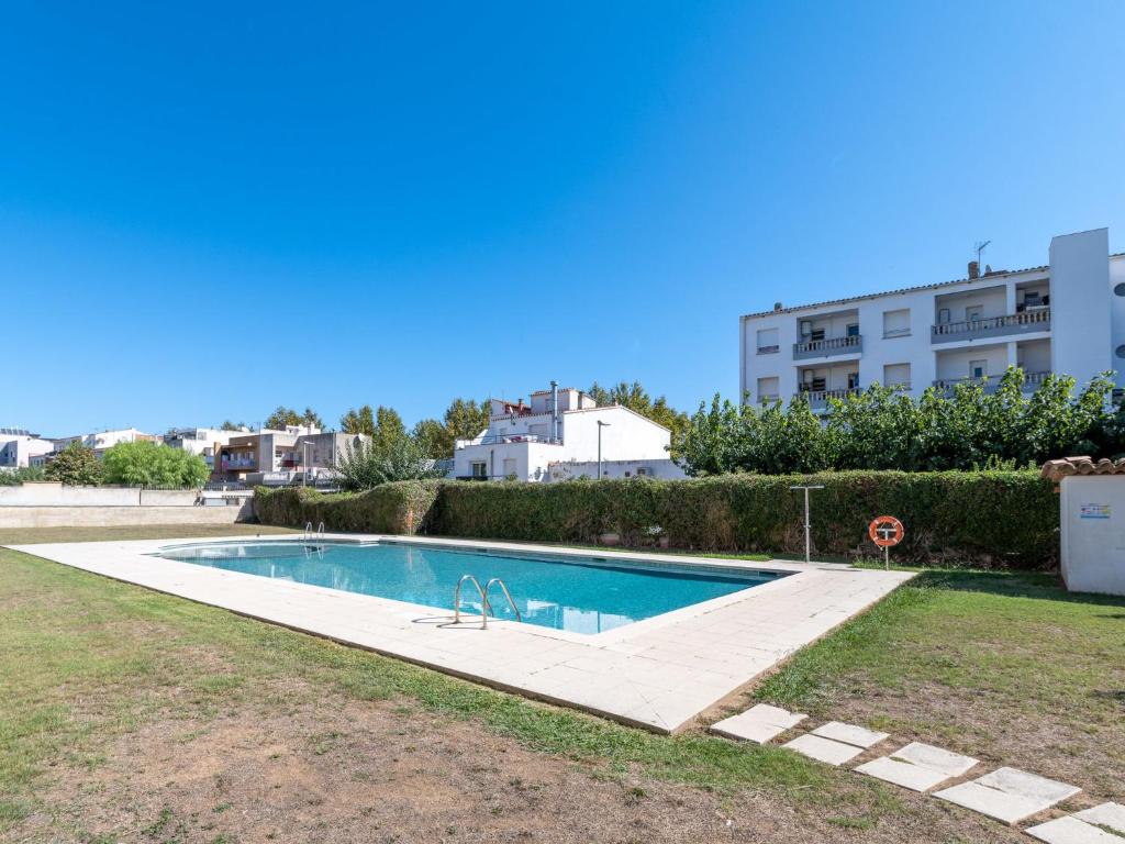 The swimming pool at or close to Apartment Puigmal by Interhome