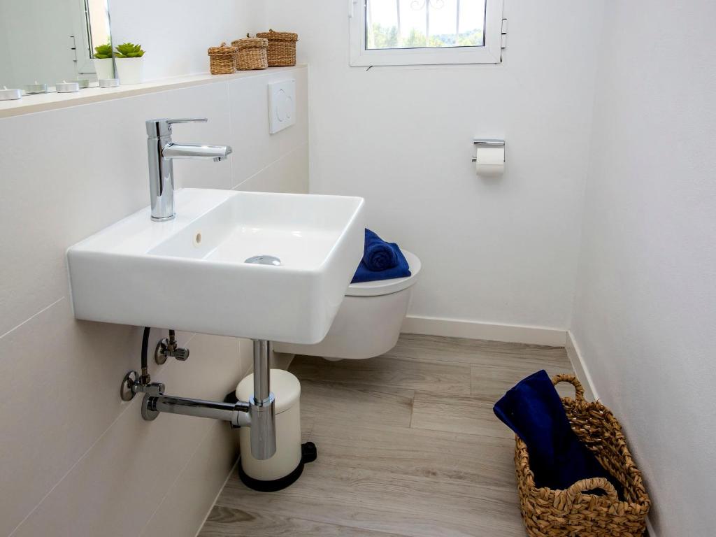 Kúpeľňa v ubytovaní Villa Villa La Tahona by Interhome