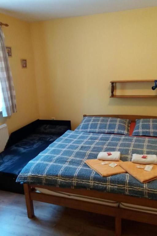 Postel nebo postele na pokoji v ubytování Apartment Rieger 1 by Interhome