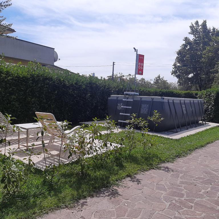 A garden outside Kevin House