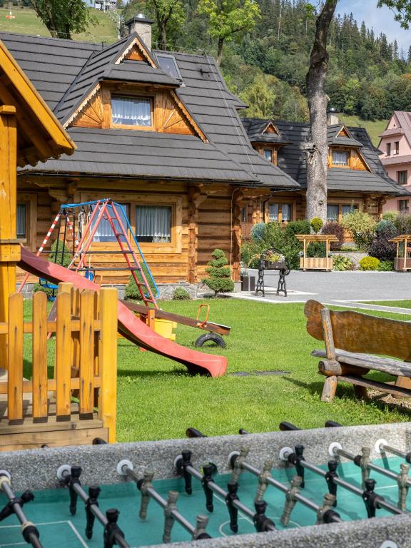 Bazén v ubytování Osada Harenda nebo v jeho okolí