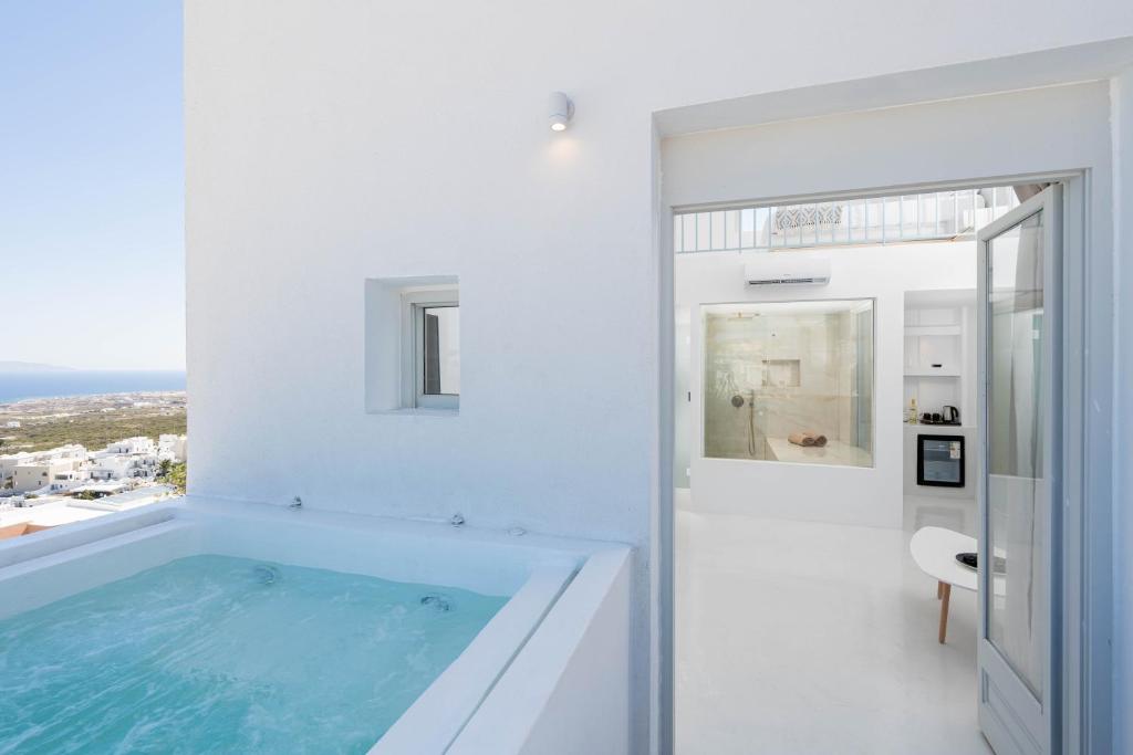 Πισίνα στο ή κοντά στο Cycladic Suites & Spa