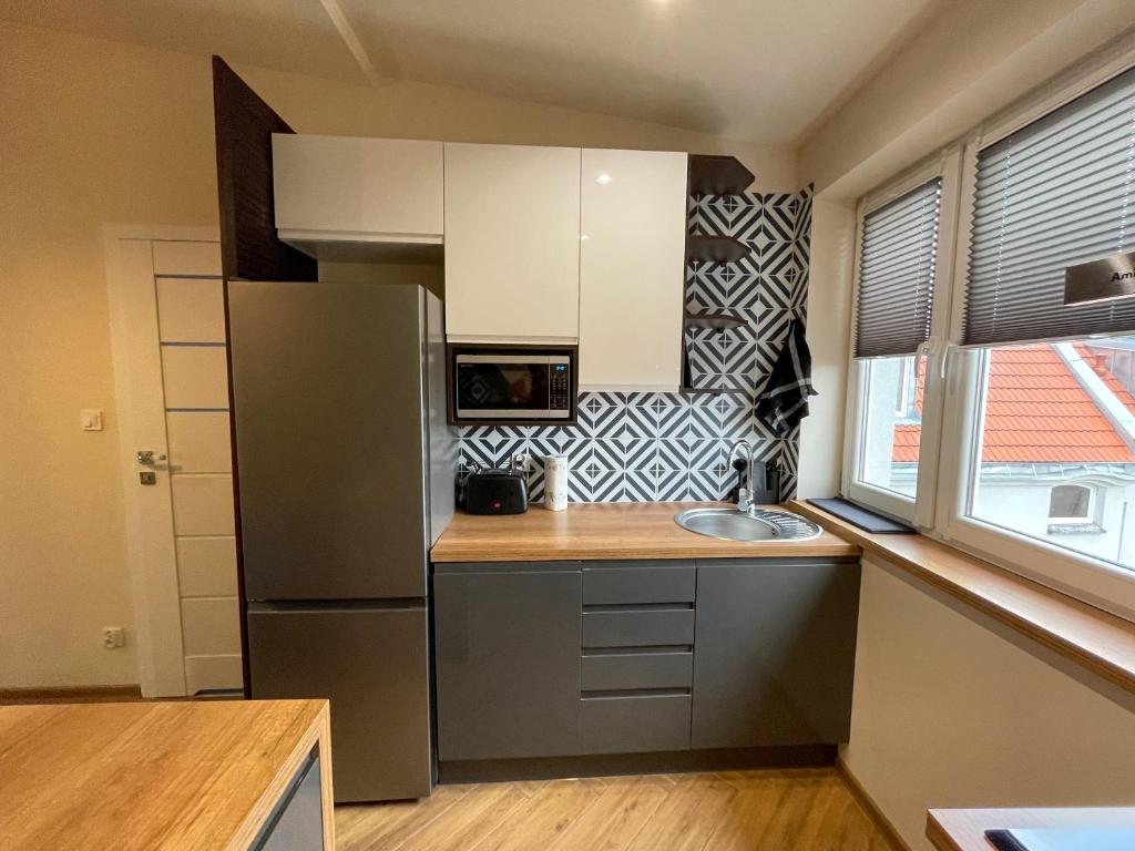 Long Attic Studio - 9