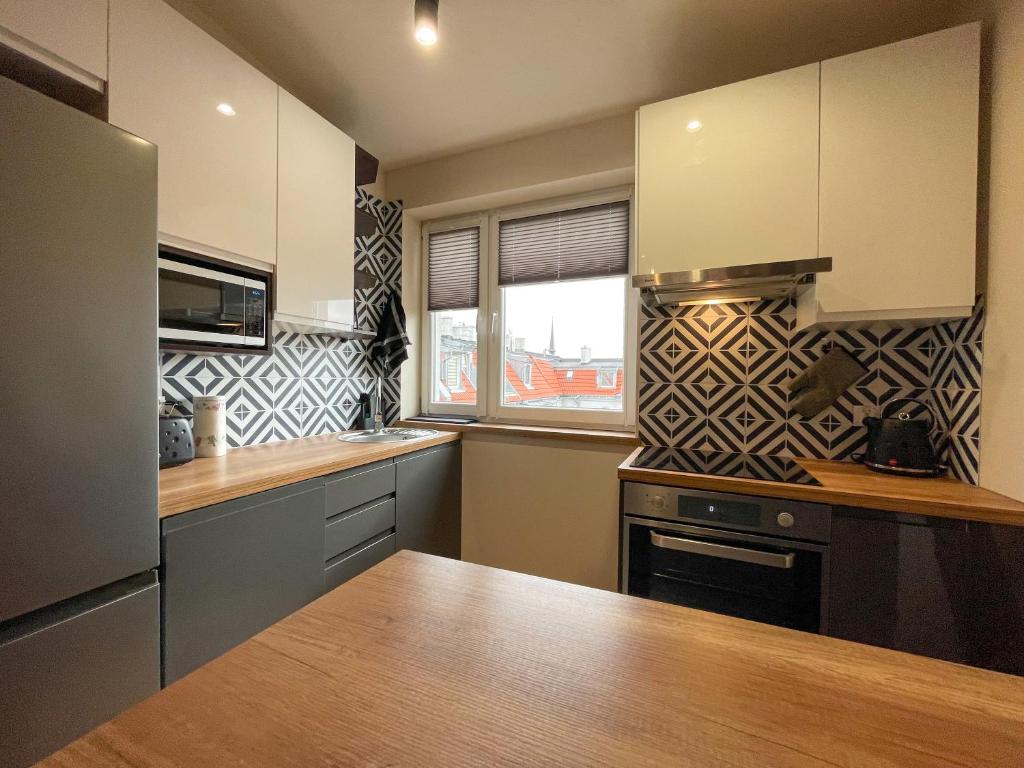 Long Attic Studio - 8