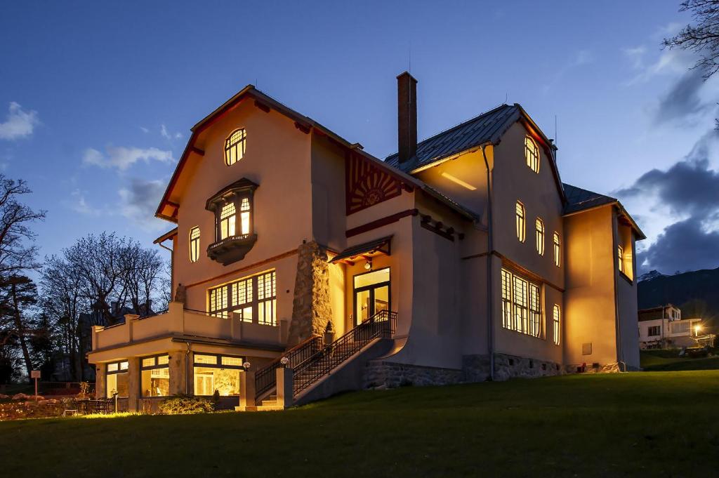 Budova, kde se aparthotel nachází