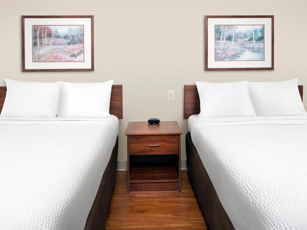 Postel nebo postele na pokoji v ubytování Extended Stay America Select Suites - Phoenix - West