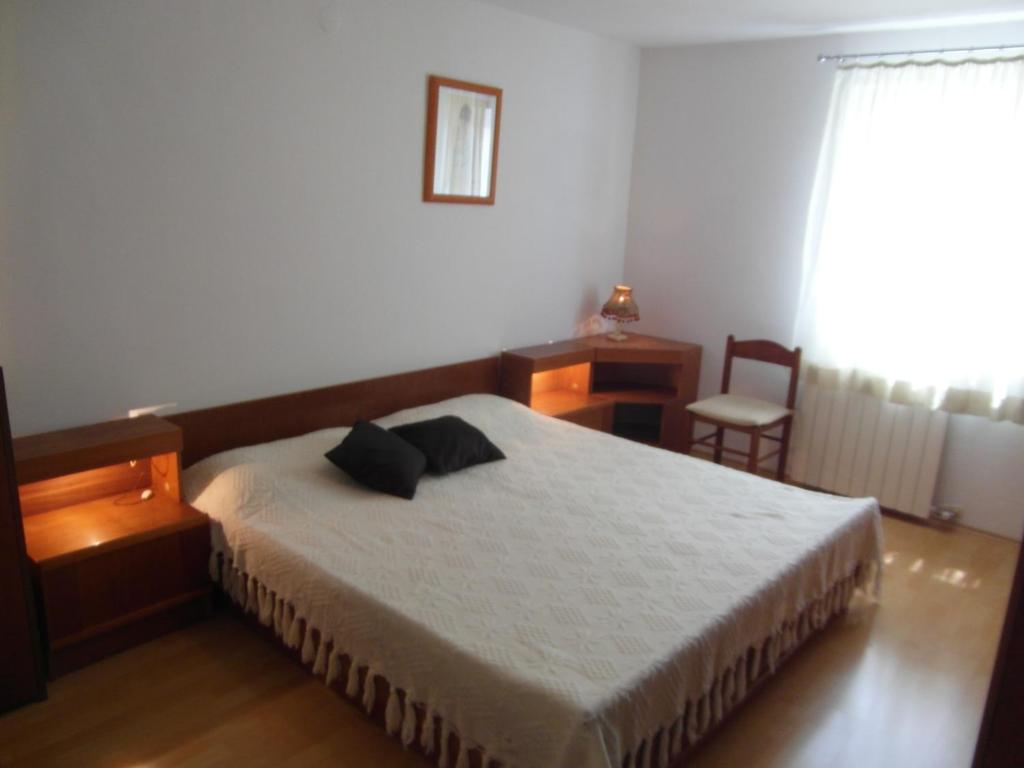Posteľ alebo postele v izbe v ubytovaní Apartments Ida, 100 m from the beach