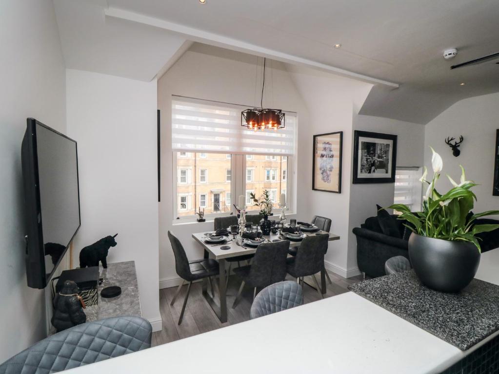 The Hepburn - Housity