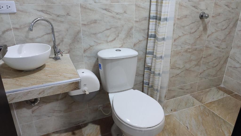 Koupelna v ubytování Apartamentos Las Piloneras