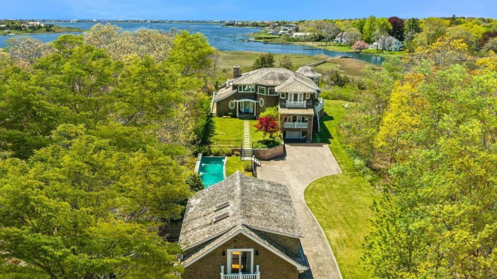 Holiday home Quiogue Castle on the Bay, Quogue, USA