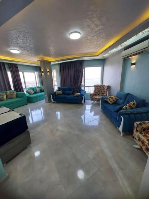 Stunning river view from a spacious 3-Bedroom Apt.