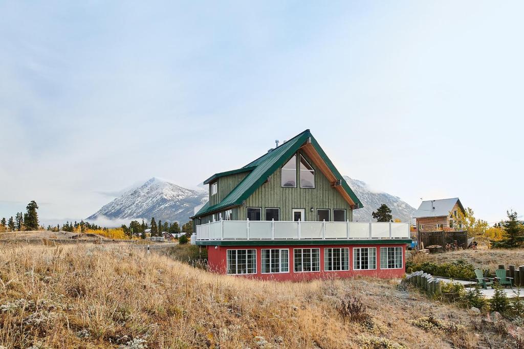 NN The Beach House Carcross 3bed 2bath, Carcross Updated 2023 Prices