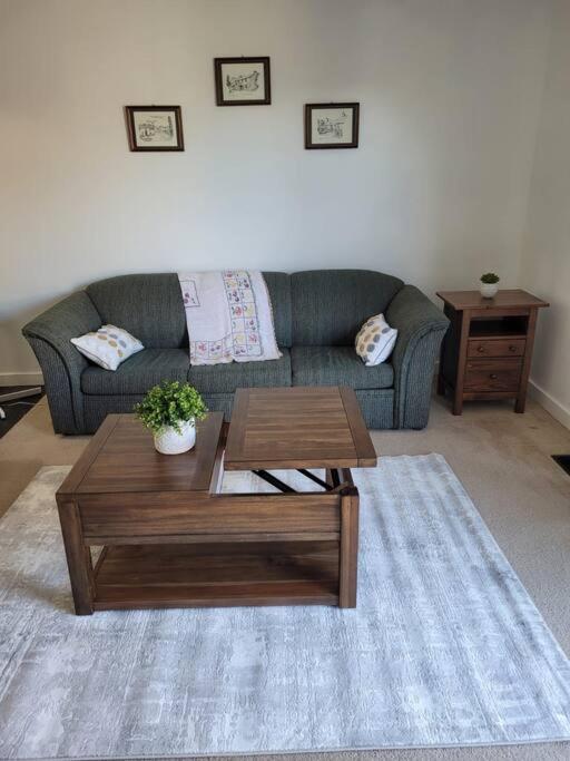 Port Alice Townhome, Port Alice (updated prices 2024)