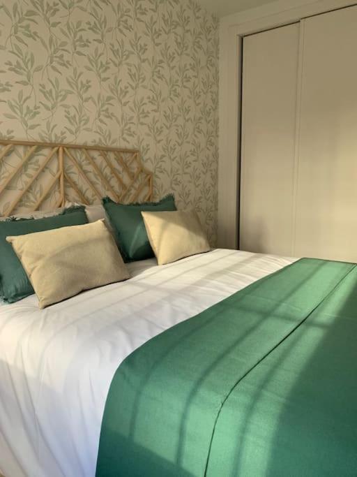 Posteľ alebo postele v izbe v ubytovaní Luxury apartment Old Town 1Bedroom
