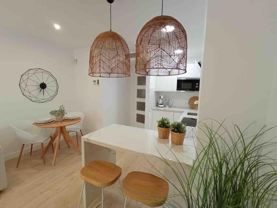 Kuchyňa alebo kuchynka v ubytovaní Luxury apartment Old Town 1Bedroom