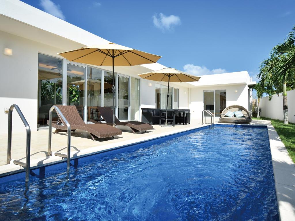 Kolam renang di atau dekat dengan Pool Villa Imadomari by Coldio Premium